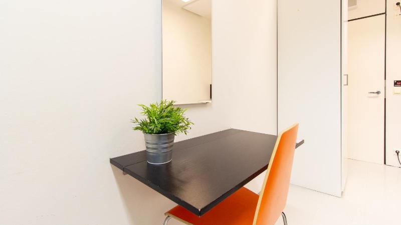 Standard Single Room with Shared Bathroom image 1