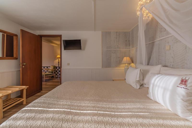 Suite with Private Pool image 2