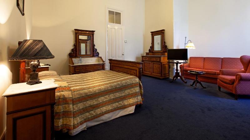 Superior Double or Twin Room with Extra Bed image 4