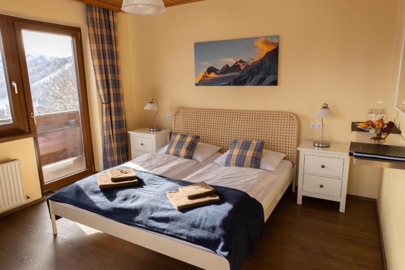 Standard Double Room image 1