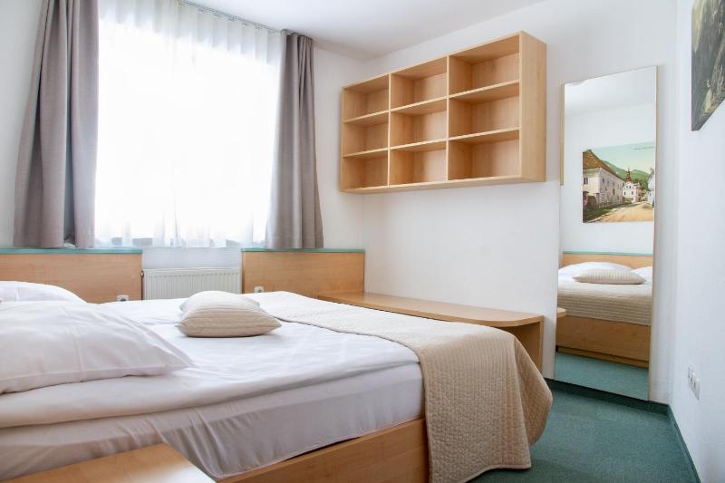 Standard Family Room with Balcony image 3