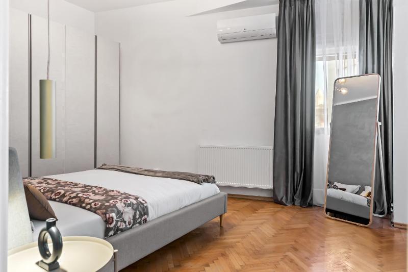Bucharest Ultracentral Apartments - image 15
