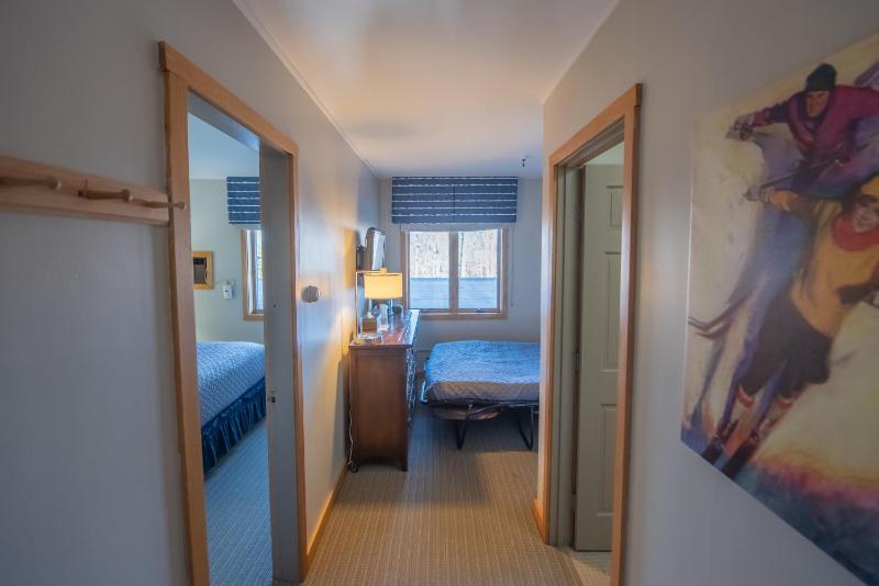 Queen Suite image 2