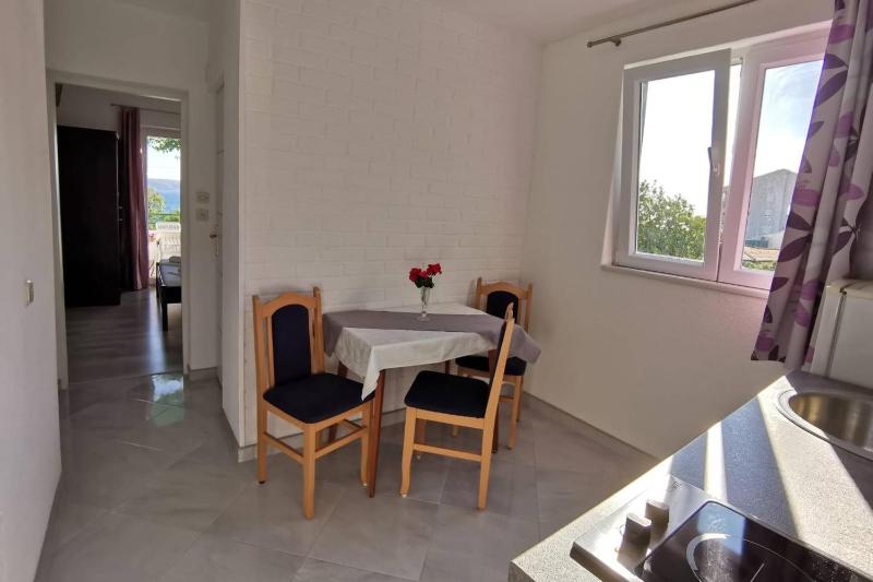 Two-Bedroom Apartment with Balcony and Sea View image 3