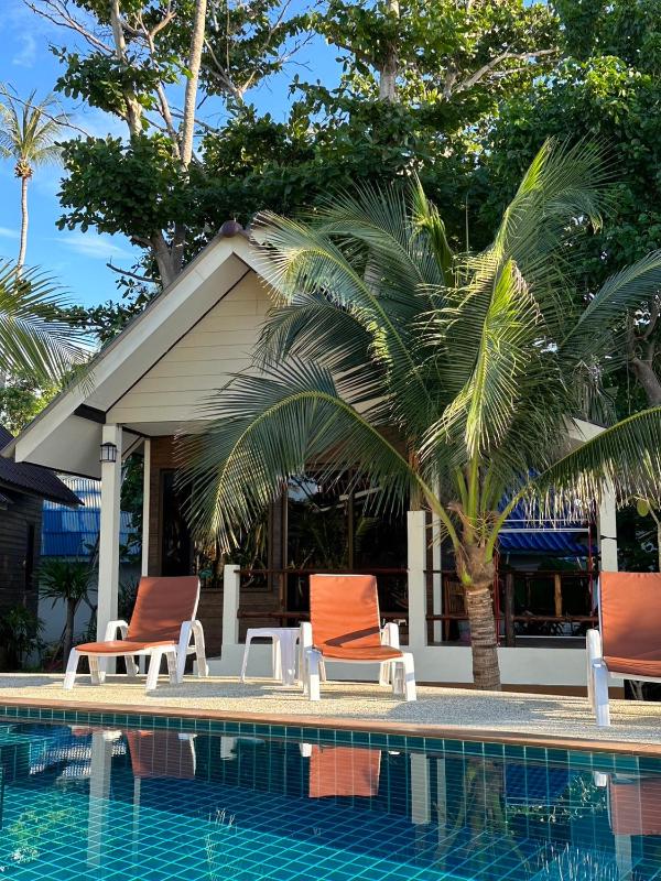 Sea Shell Beach Resort - image 36