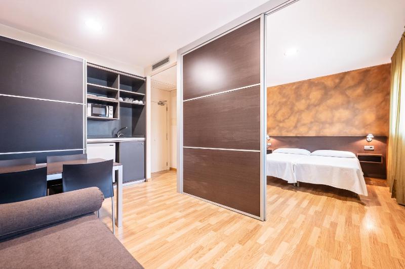 Basic Single Room image 1