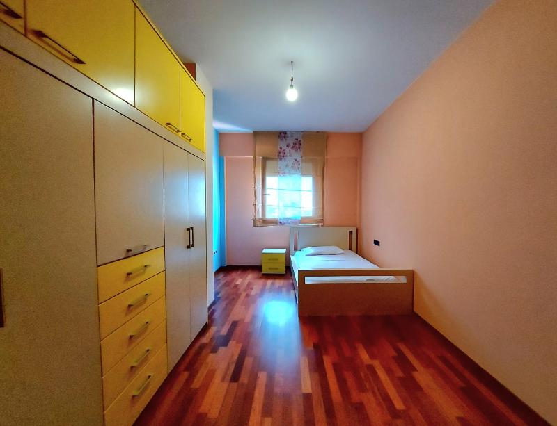 Center EasyStay Penthouse Apartments - image 4