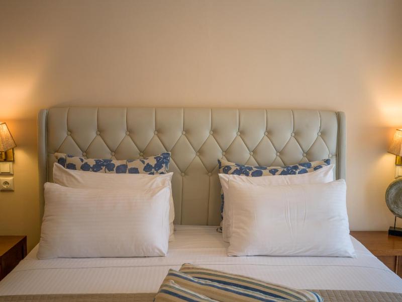 Standard Double Room image 4