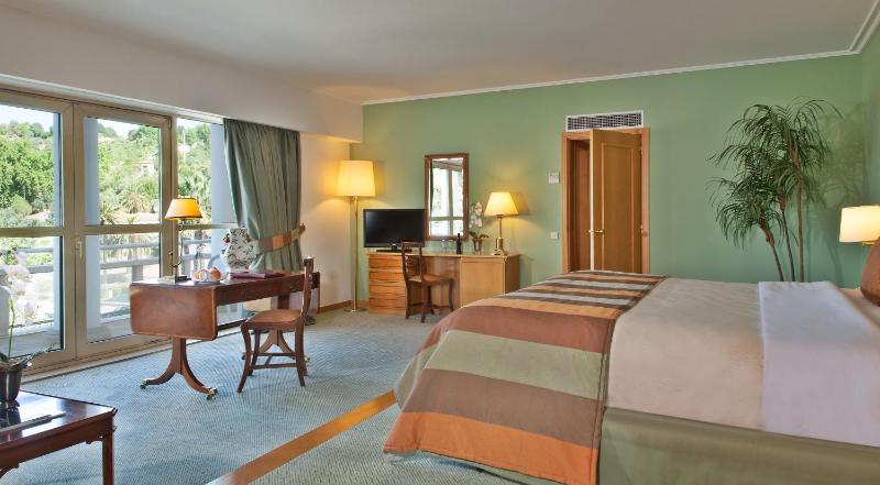 Superior Double Room image 3