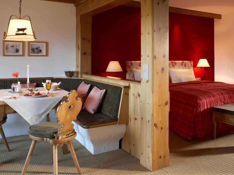Premium Double Room image 2