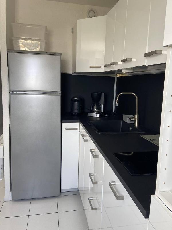 BEAU STUDIO 4 PERSONNES AVEC LOGGIA ET PARKING PRIVATIF - image 9