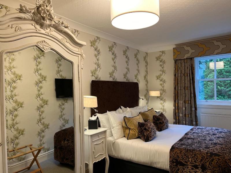 Double Room image 4