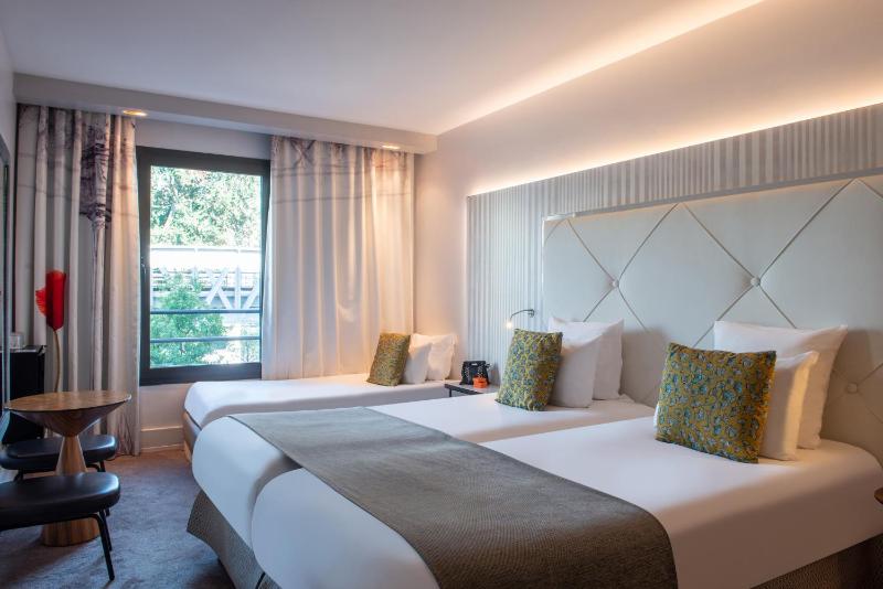 Privilege Triple Room image 1