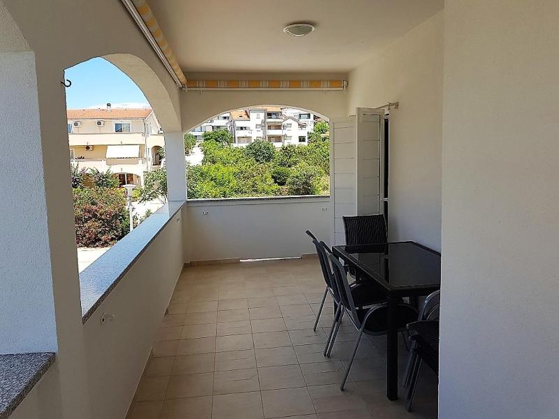 Apartment Oasis - Novalja - image 8