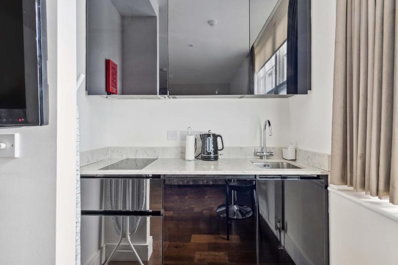 Premium Studio image 3