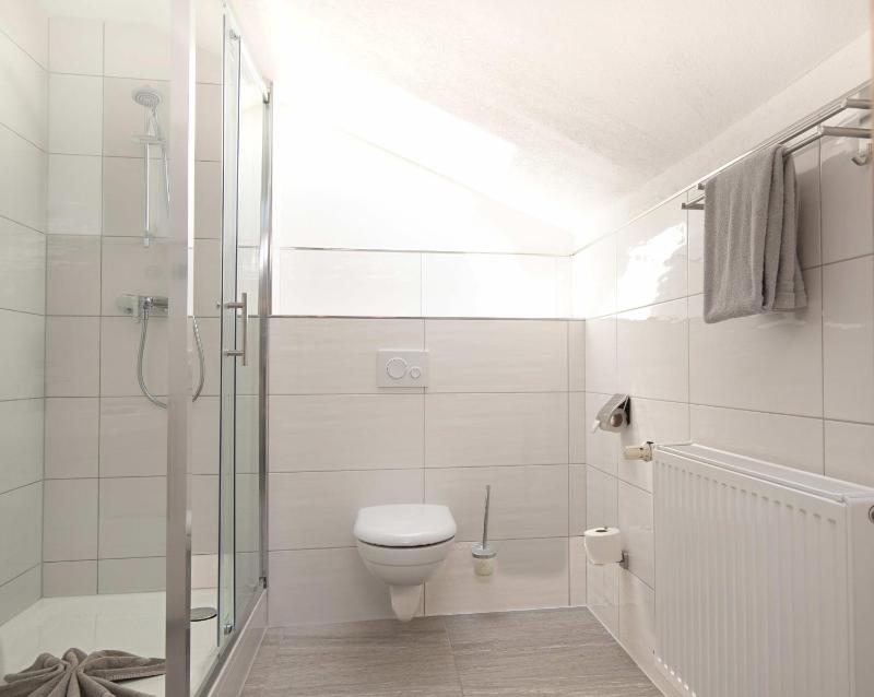 Standard Single Room with Mountain View image 4