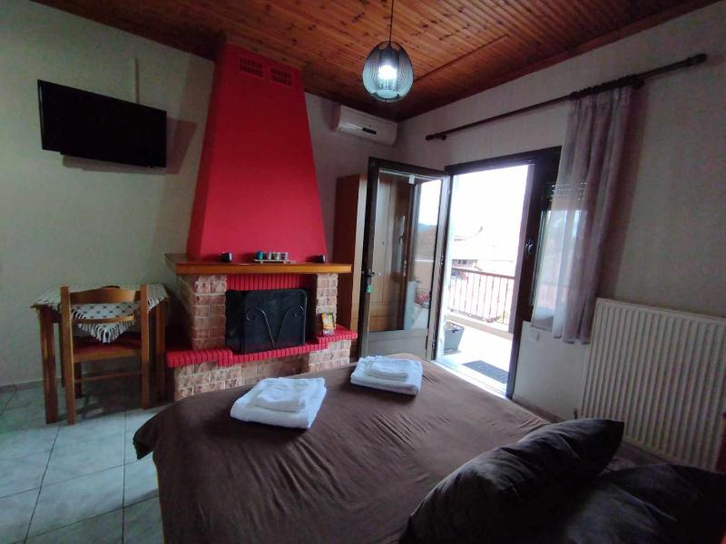 Double Room with Fireplace image 4