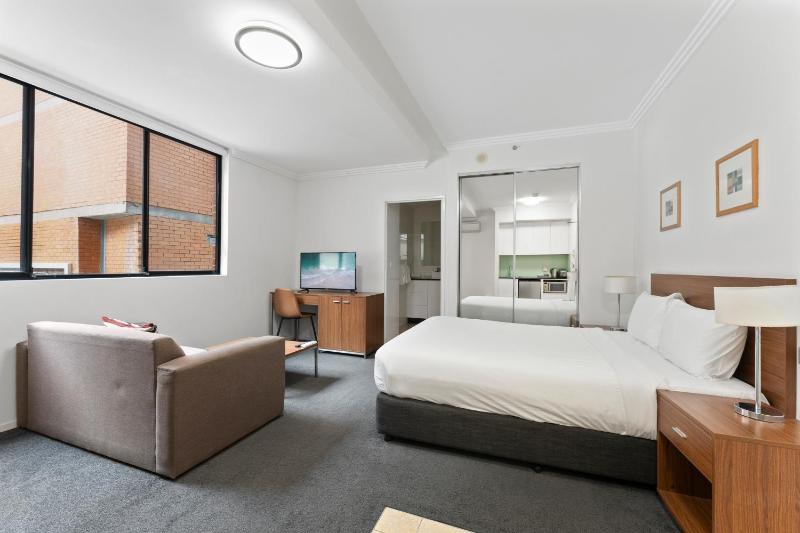 Standard Studio-Daily Housekeeping image 4