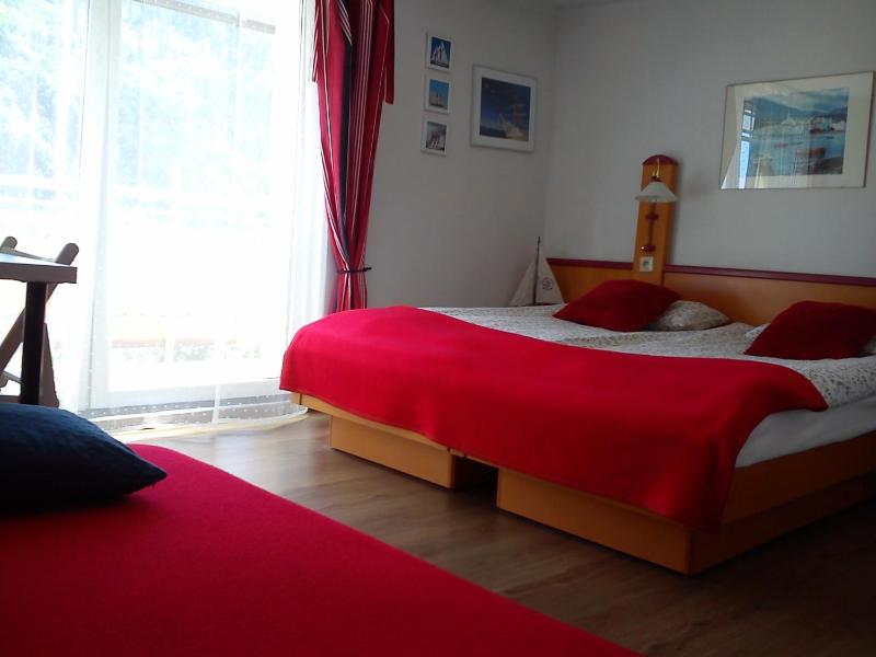 Willa Pod Aniołem - Pokoje Gościnne & Apartamenty z widokiem na góry - image 6