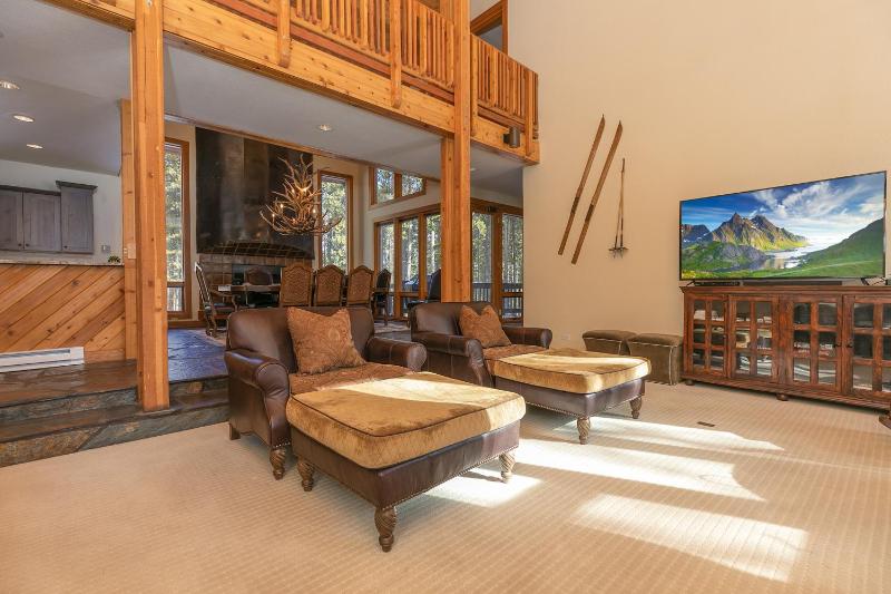 Grand Antler Lodge: Spacious Updated Sleeps 16 - image 14