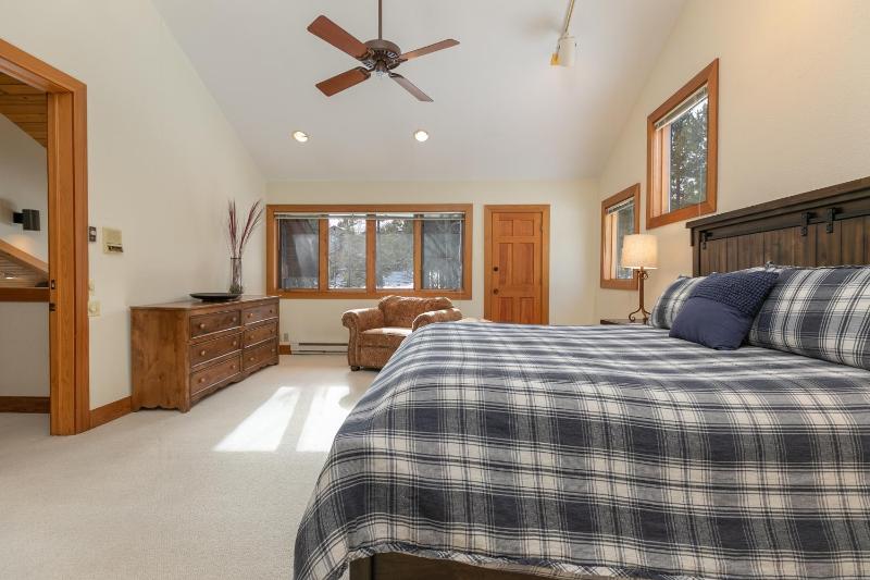 Grand Antler Lodge: Spacious Updated Sleeps 16 - image 46