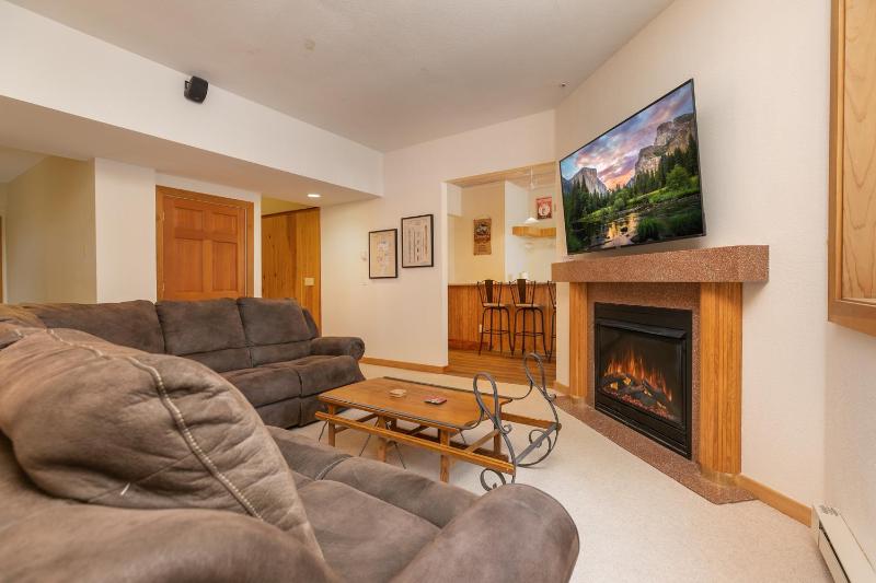 Grand Antler Lodge: Spacious Updated Sleeps 16 - image 35
