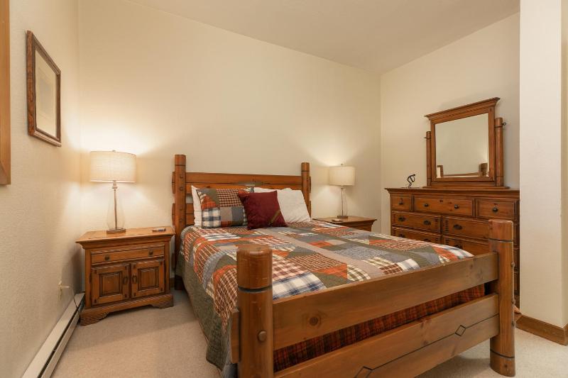 Grand Antler Lodge: Spacious Updated Sleeps 16 - image 16