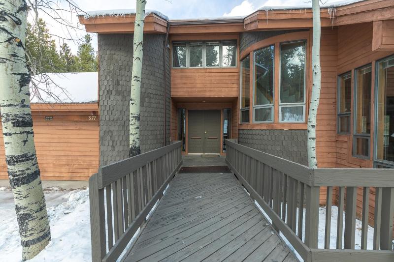 Grand Antler Lodge: Spacious Updated Sleeps 16 - image 23