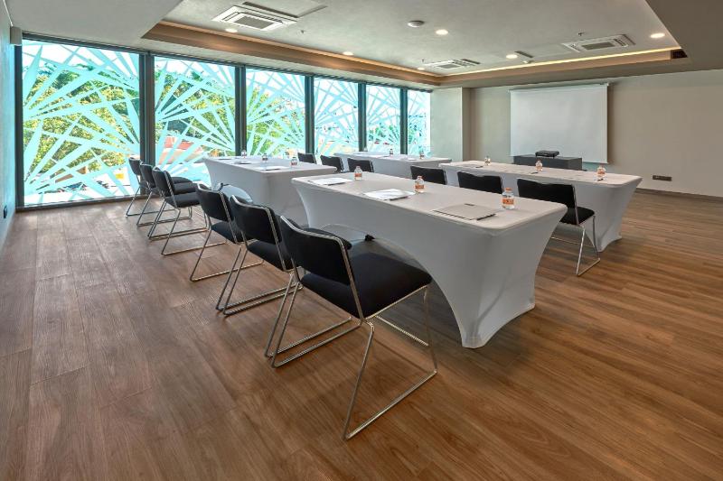 City Express Plus by Marriott Mérida - image 16