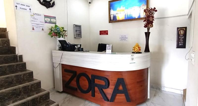 Zora Park Luxury Rooms - image 6