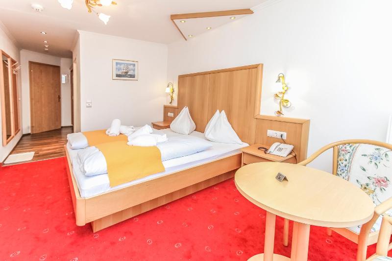 Standard Double Room image 1