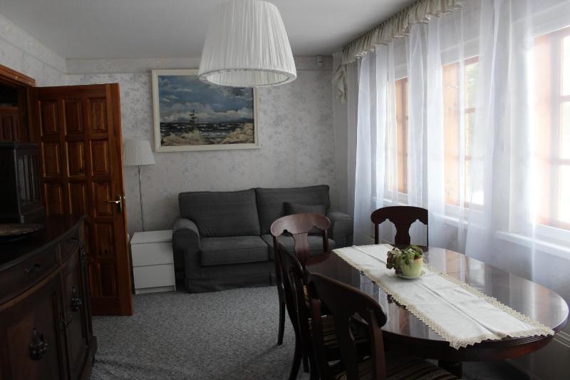 Five-Bedroom House image 4