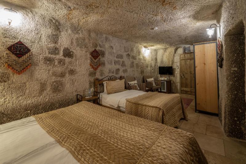 Standard Triple Room image 1
