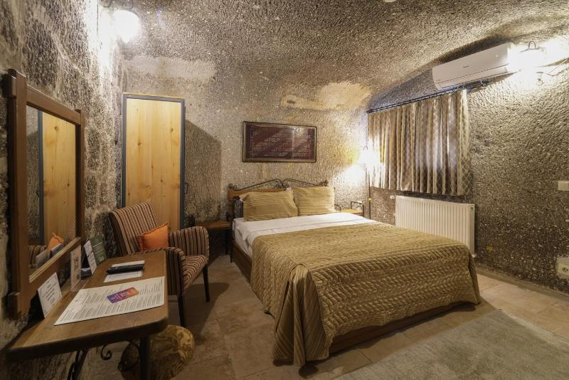 Standard Double Room image 1
