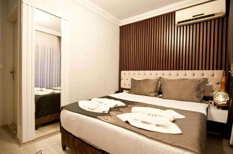 Standard Double or Twin Room image 2