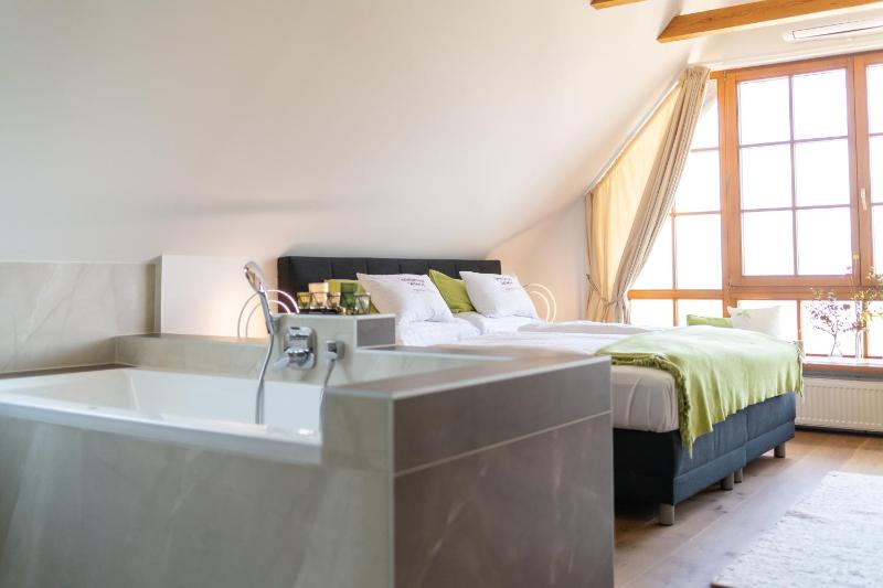 Suite image 3