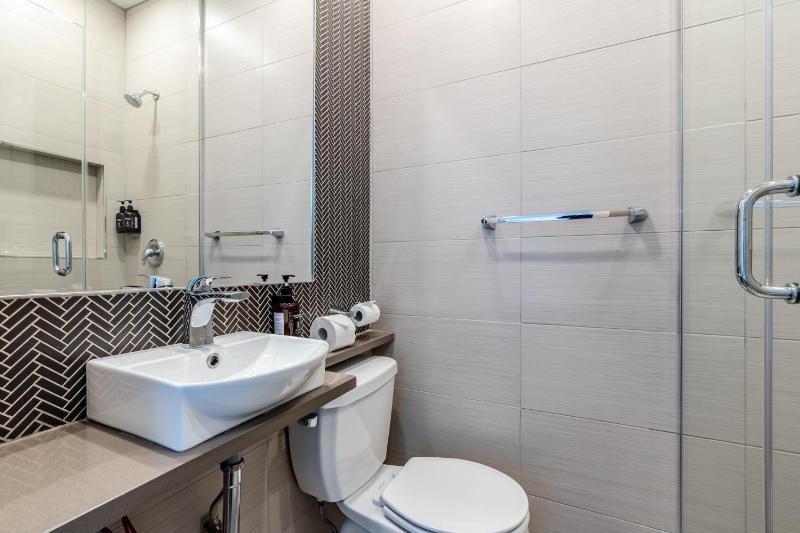 hotel le coach - image 10