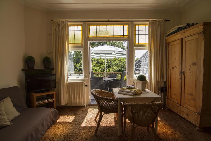 Large Double Room with Balcony image 3