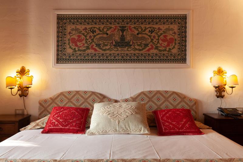 Double Room image 4