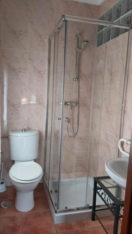 Standard Double Room image 3