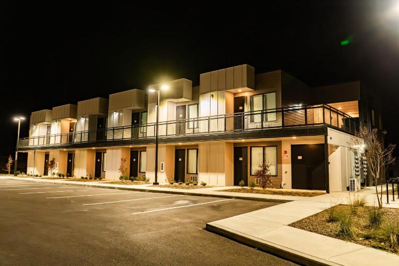Modern and Convenient Norwood Knox Images
