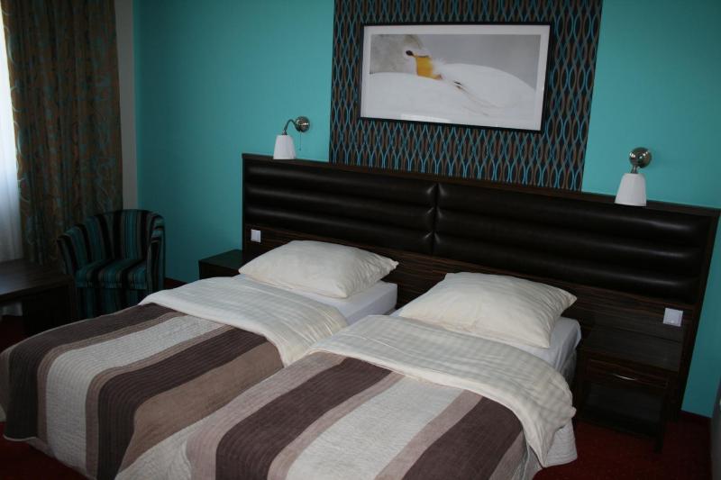 Double or Twin Room image 2