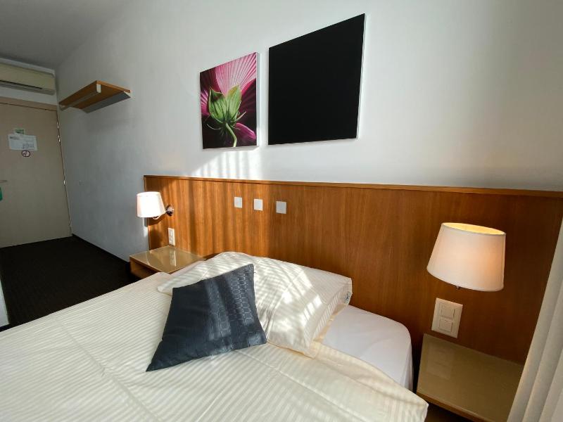 Basic Single Room image 3