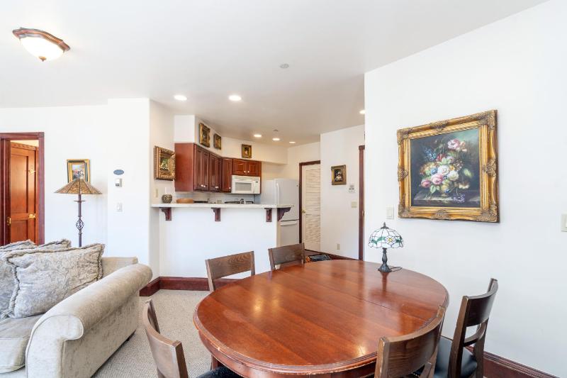 Breathtaking Ballard Views - image 7