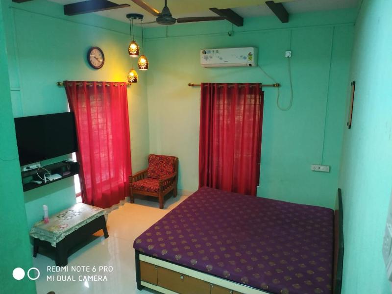 Krushna Kunj Holiday Home - image 8