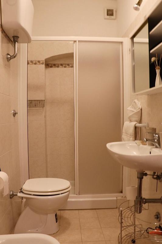 Studio Apartment image 3