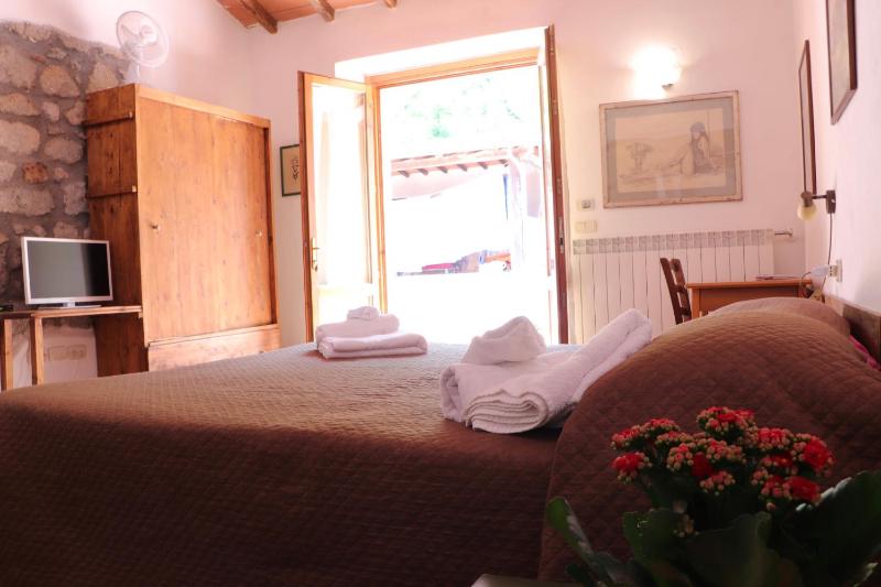 Studio Apartment image 1