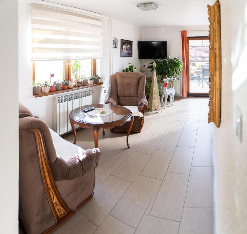 ĆIRO GUEST HOUSE-free parking - image 5