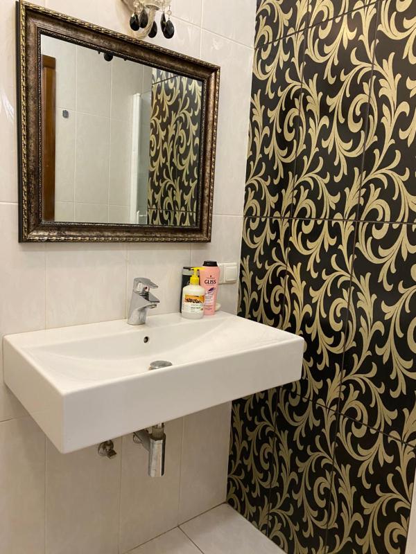 Modern classic Apartment in the center - image 11