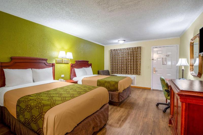 Double Room with Two Double Beds - Non-Smoking image 4